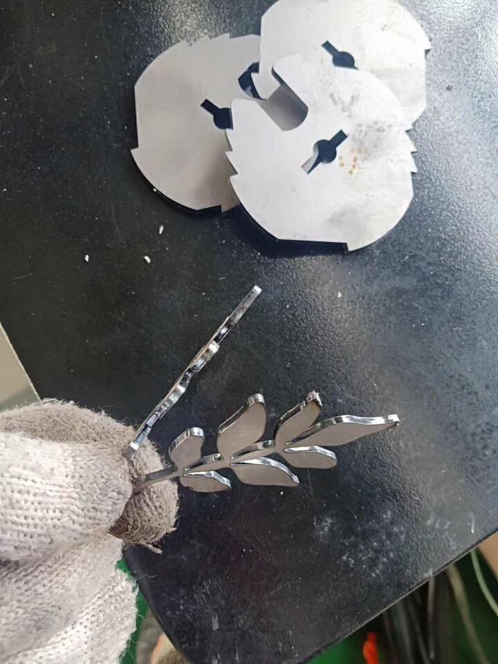 ഹൈ പവർ 3015 2000W മെറ്റൽ ഷീറ്റ് Cnc ഫൈബർ ലേസർ കട്ടിംഗ് മെഷീൻ