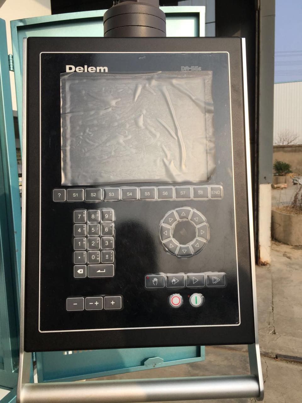 ഹൈഡ്രോളിക് സ്റ്റെയിൻലെസ്സ് സ്റ്റീൽ Wc67y/k-300/6000 മോൾഡ് ക്രൗണിംഗ് പ്രസ്സ് ബ്രേക്ക്